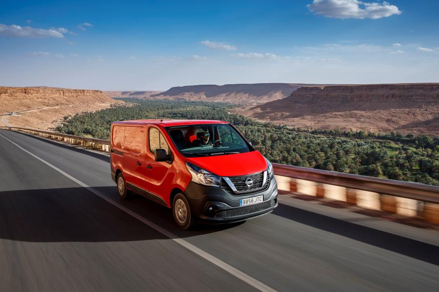  Nissan NV300 Van 2016 года  (фото 25 из 32)